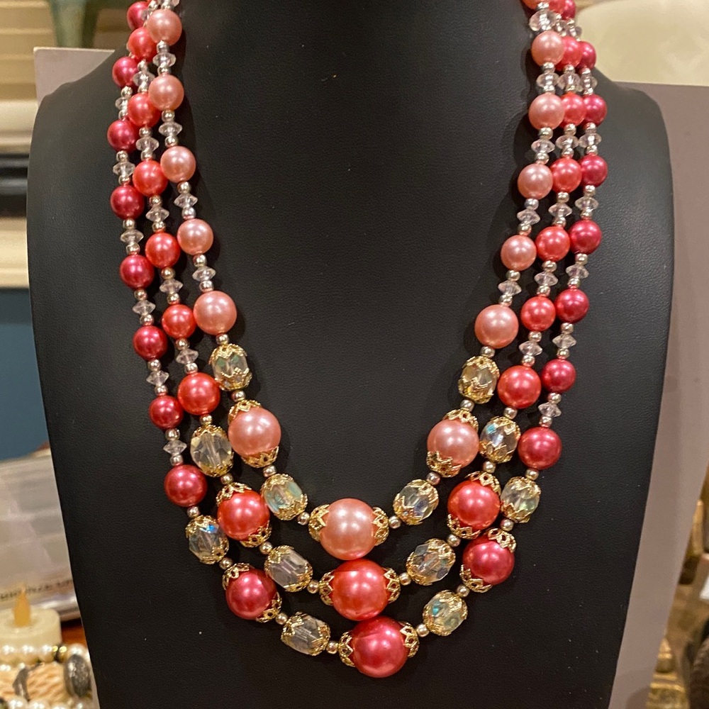 Japan Elegant Rose and Baby Pink Beaded Necklace. AB and Beautiful Filigree Bead